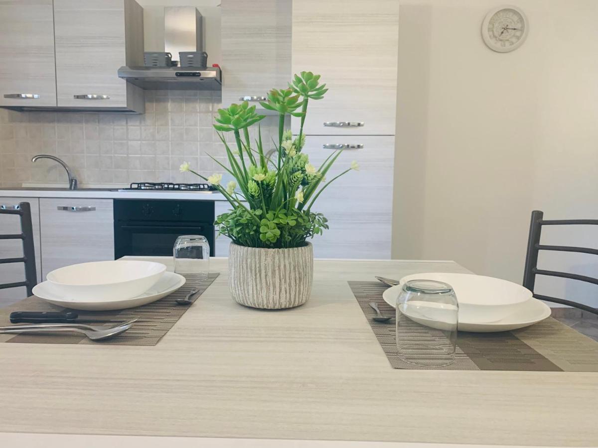 Il Cortiletto Apartment Somma Lombardo Luaran gambar