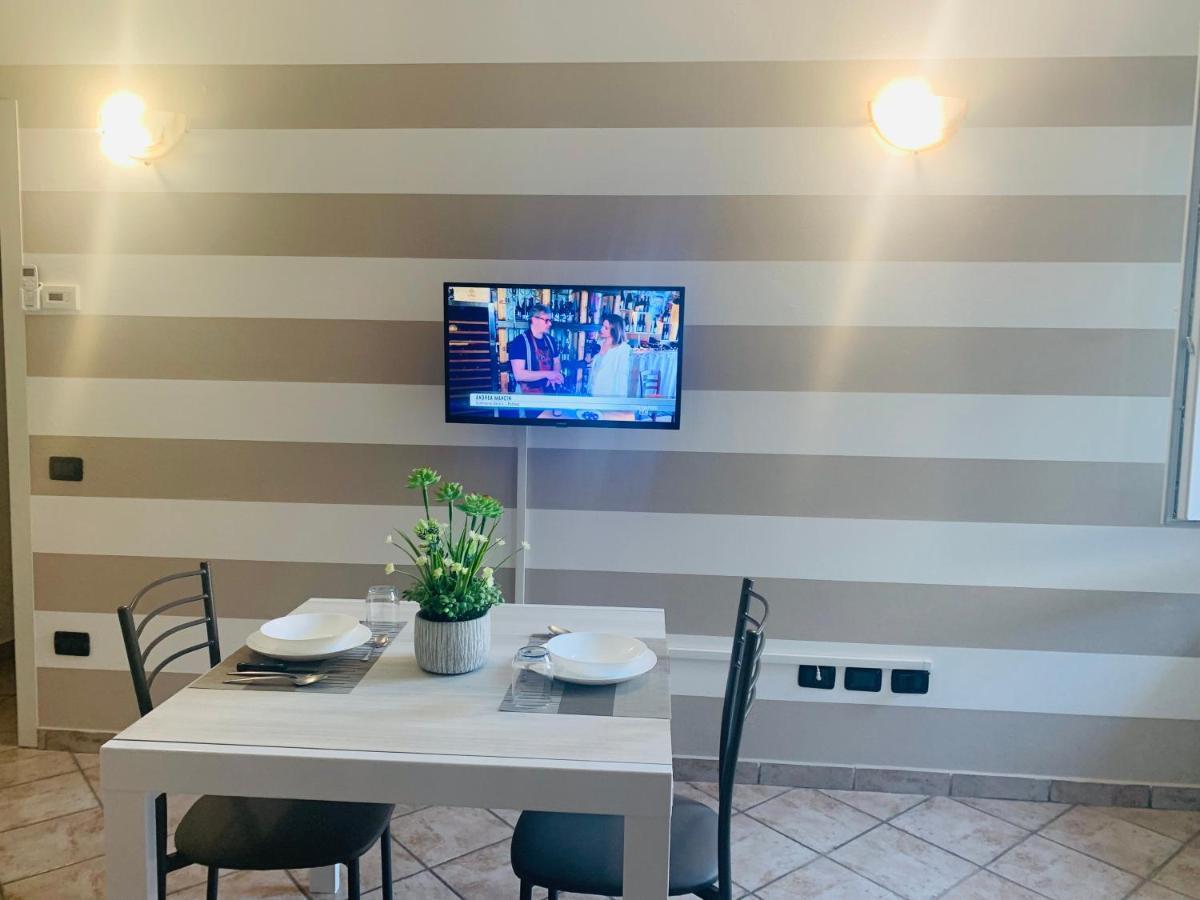 Il Cortiletto Apartment Somma Lombardo Luaran gambar